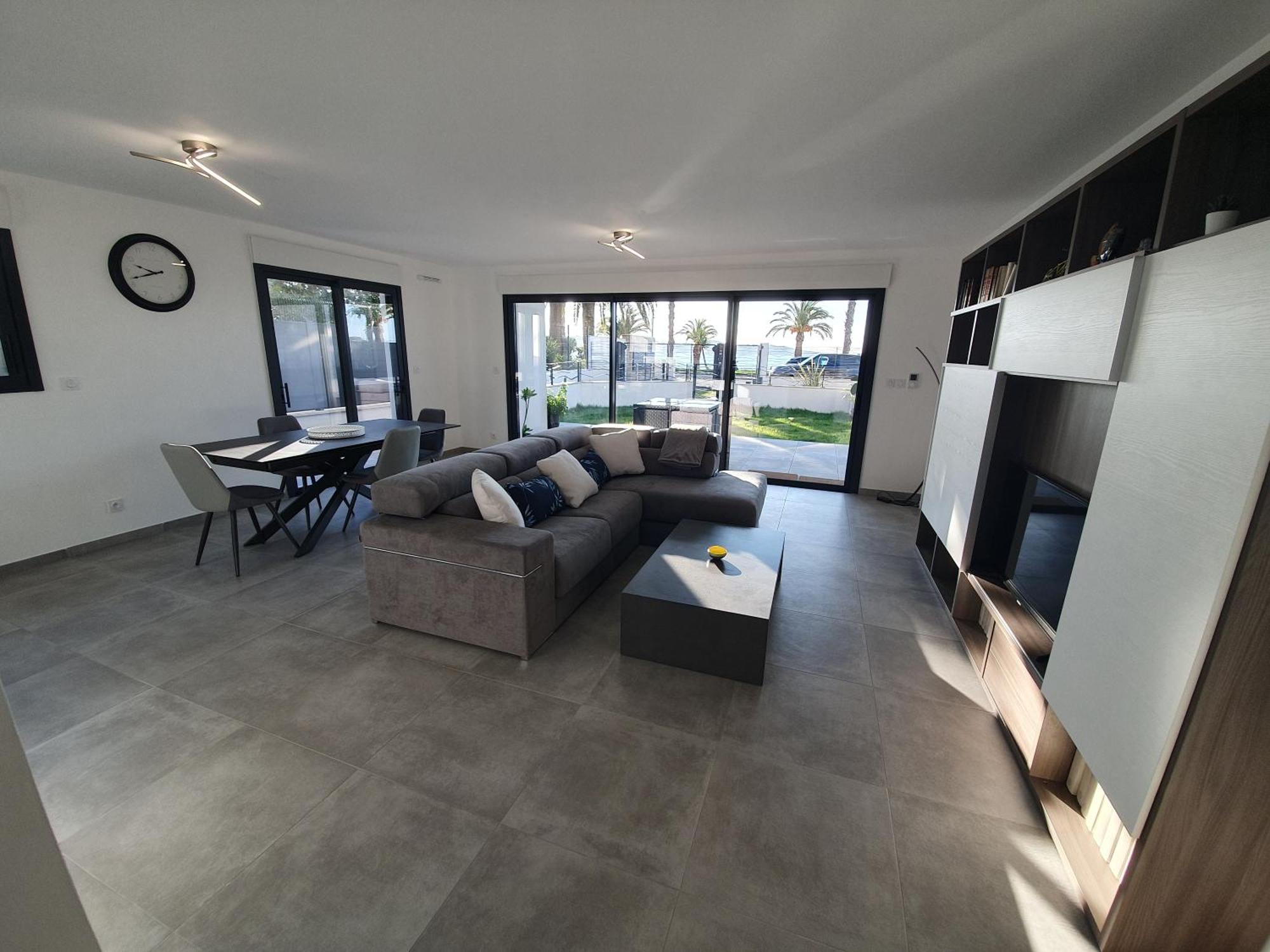 T3 Neuf Avec Terrasse Et Jardin Face A La Mer 邦多勒 外观 照片